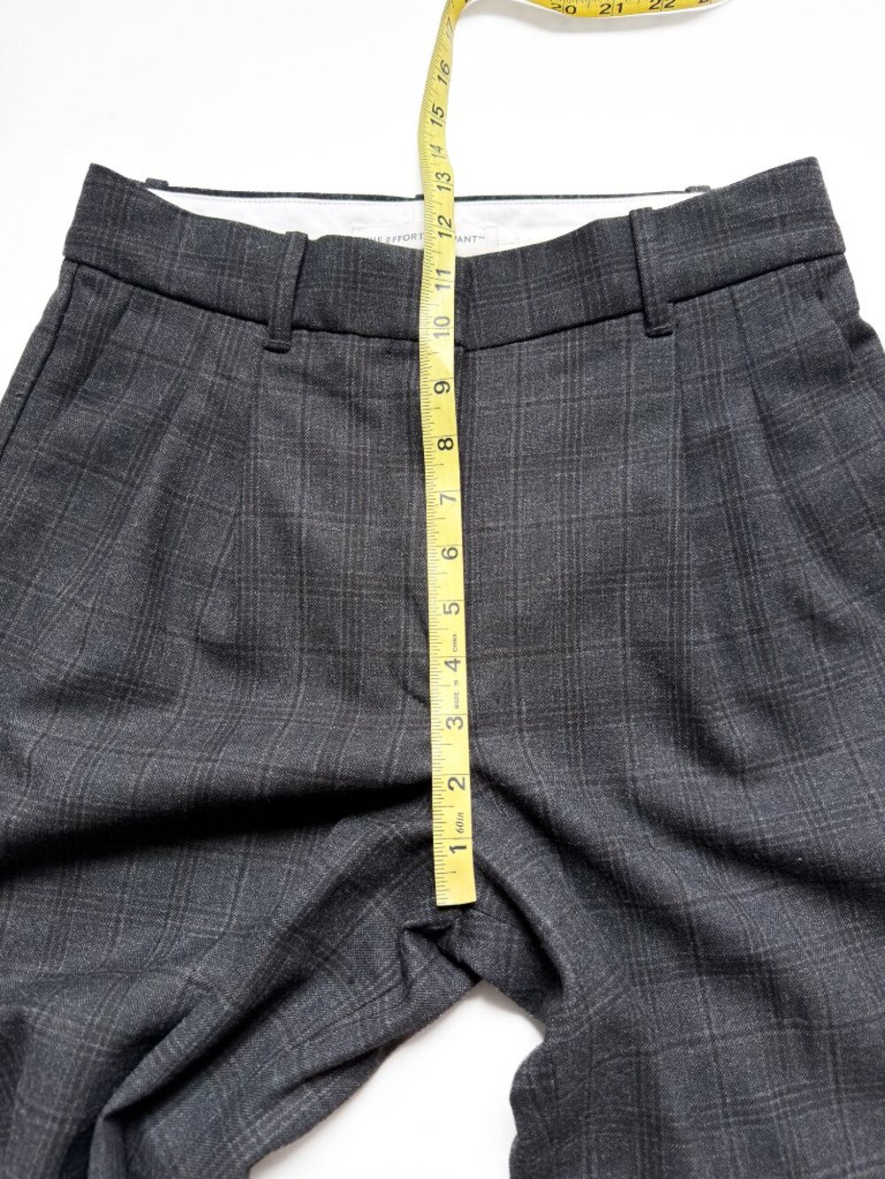Aritzia The Effortless Pant (Re)fined Charcoal Grey Plaid Size 6 - Picture 6 of 7